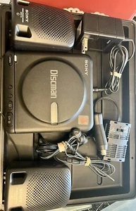 Sony CD WALKMAN D2Discman Player Digital Lautsprecher Auto Adapter Top AKC Phns - Bild 1 von 14
