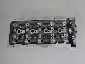 Mercedes-Benz Zylinderkopf neu mit Ventilen und Schrauben A6460100101 6460101420 - Bild 1 von 8