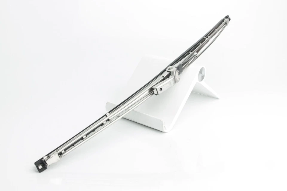 Rover P6 Wiper Blades - Pair (As Original Trico) - GWB207 - Image 1 of 1