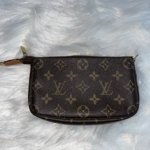 LOUIS VUITTON Monogram Mini Pochette Accessoires Pouch - Picture 1 of 18