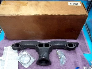 Napa 600-2480 Exhaust Manifold 1962-1967 Corvette 327 LH 2 1/2 Inch Outlet SBC - Bild 1 von 5