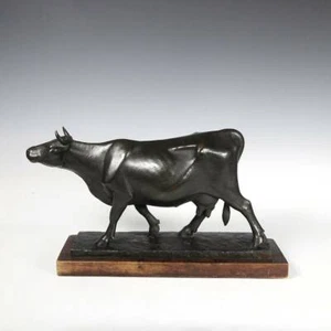 STEHENDE FIGUR GEHÖRNTE KUH TIER RIND BRONZEGUSS HOLZSOCKEL 20. JH.  - Bild 1 von 8