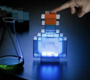 Lámpara LED que cambia de color botella de poción Minecraft 7 pulgadas 8 colores LED - Imagen 1 de 12