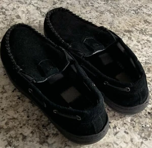 Clarks Mens Black Suede Moccasin Slippers Size 9M - Picture 1 of 8