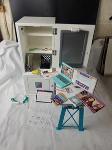 American Girl Doll Z Yang Desk Set & Filming Accessories - Incomplete But Most! - Bild 1 von 13