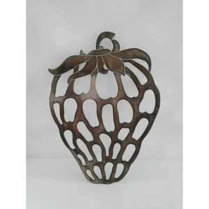 Vintage Leonara's Silver Plate Large Strawberry Trivet (6) - Picture 1 of 4