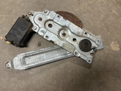 Chevrolet Monte Carlo 1970 regulador de ventana eléctrica lateral para pasajeros Foto 1 de 4