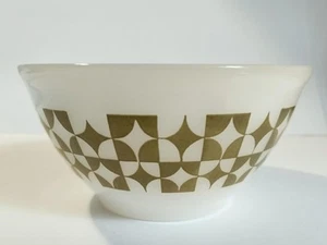 Vintage PYREX MIXING NESTING BOWL Checkered Diamonds. 6 inch, 15cms - Picture 1 of 9