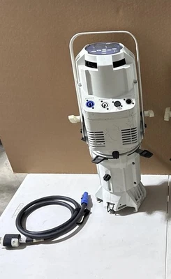 ETC Source Four LED Series 2 Lustr Stage Lighting HD Complete Fixture, White - Image 1 of 4