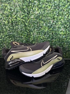 Nike Air Max 2090 GS SZ 6.5Y WMNS SZ 8 Black/Metallic Gold Running Gym Exercise - Picture 1 of 9