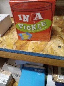 In a Pickle Kartenspiel von Gamewright Komplett Neu Open Box A1 - Bild 1 von 1
