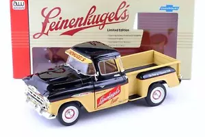 1:18 Auto World 1957 Chevrolet 3100 Pickup Leinenkugle's Birra nero e marrone - Foto 1 di 5