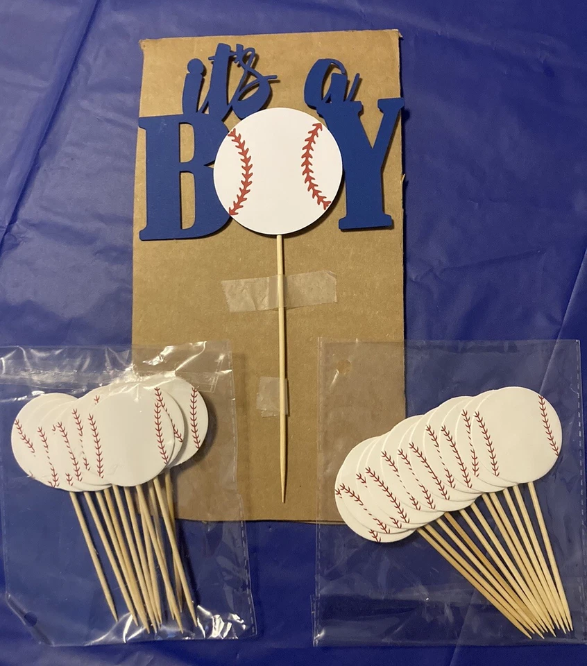 Tema de béisbol It’s A Boy Cake Topper y 22 Cupcake Toppers Foto 1 de 4