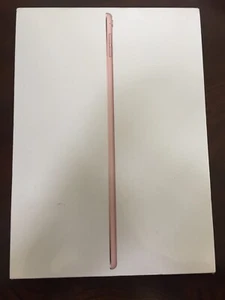Apple iPad Pro 32GB, Wi-Fi, 9.7in, Rose Gold, MM172CL/A Brand New Factory Sealed - Afbeelding 1 van 5