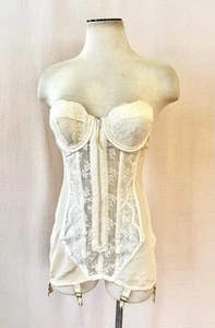 Vintage 1950s LADY MARLENE Bustier Corset Bra w/Garters Beige Strapless 35 B - Picture 1 of 10