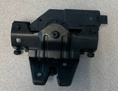 BMW 330i E46 1999-2006 cierre maletero 8 196 401 usado OEM Foto 1 de 4