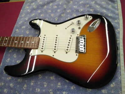 G&L / S500 TRIBUTE(MADE IN JAPAN) - Image 1 of 4