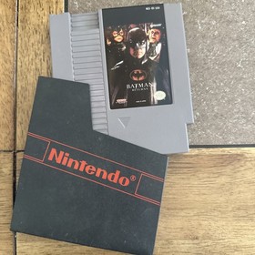 Batman Returns Nintendo NES 1985 With Nintendo Black Sleeve