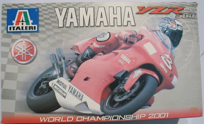 ITALERI 4502 YAMAHA YZR 500 GP 2001 Biaggi Checa 1:6 Motorrad Modellbausatz Kit - Bild 1 von 4