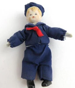 Vntg Russ Porzellan Mini Seemann Puppe Puppenhaus Möbel Spielzeug Puppe Sammler 5" T - Bild 1 von 6
