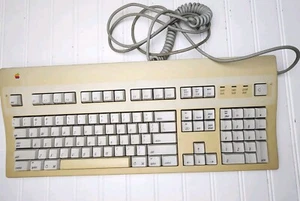 Vintage Apple Extended Keyboard II M3501 - Picture 1 of 17