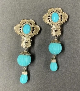 Jose MARIA BARRERA AVON Large Silver Tone Turquoise LUCITE EARRINGS CLIP ONS Vtg - Picture 1 of 10
