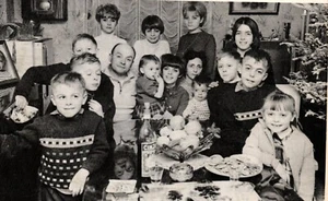 Mireille Matheau Rare Early 1960s 45RPM Vinyl with Family Picture - Picture 1 of 4