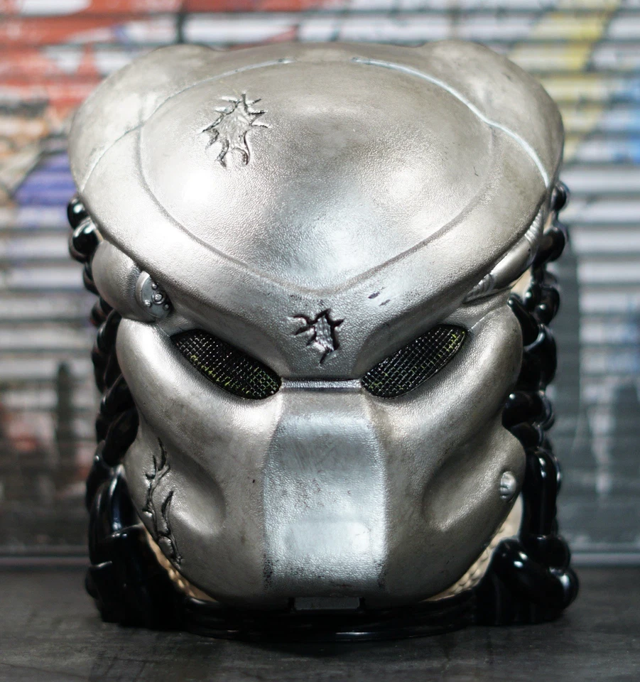 Rare Vintage 1996 Micro Machines Predator Playset Galoob Head Biomask - Image 1 of 4