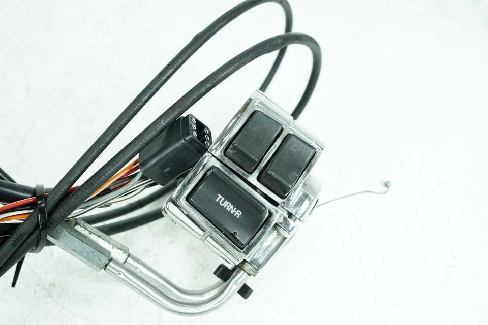 Harley Touring 1995 FLHR Road King OEM motor derecho interruptores de apagado controles Foto 1 de 4