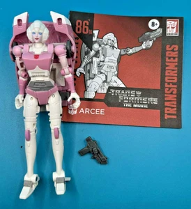 Transformers Toys Studio Series 86-16 Deluxe Class The The Movie Arcee Action Fi - Picture 1 of 6