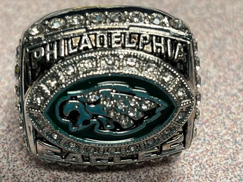 2004 COMMEMORATIVE CHAMPIONSHIP RING SIZE 11 PHILADELPHIA EAGLES Cover