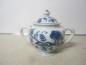 Blue Danube /  Onion  Lidded  Sugar Bowl - Picture 1 of 7