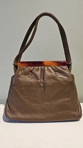 Borsa a mano vintage in pelle marrone con manico in bachelite rosso arancione telaio Kisslock 8x6 - Foto 1 di 17