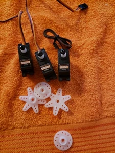 Spektrum Servos - Lot Of 3 Servos -  SPMS401 -  JT25 - Picture 1 of 7