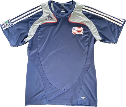 AUTHENTIC Adidas New England Revolution 2008 Training Jersey - Men (S) Cover
