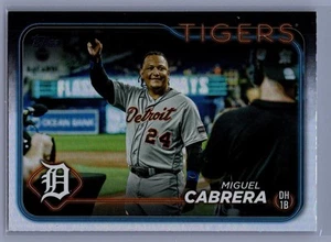 2024 Topps #201 Miguel Cabrera Rainbow Foil - Picture 1 of 2