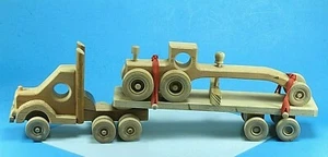 Semirremolque de madera de juguete hecho a mano con niveladora de carretera. 19,5". - Imagen 1 de 12