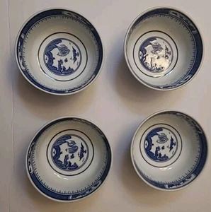 4 Vtg Chinese Export Canton blue and white Rice Bowls Pagoda EUC - Picture 1 of 5