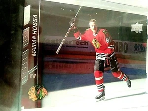 Marian Hossa Chicago Blackhawks Hockey Card Puck Display Upper Deck - Picture 1 of 5
