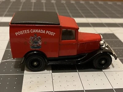 Y-22 Matchbox Models of Yesteryear 1930 Ford Van Model A Postes Canada Post - Image 1 of 4