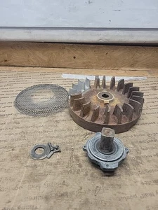 Embrague de pantalla de volante de inercia Eng Horizon Shaft Etc130202 3037-01 86102910 de colección Brigg 5 hp - Imagen 1 de 7