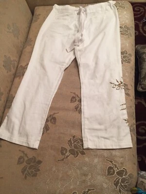 ZAPATOS CAPRI BLANCOS MUJER "ASFALTO AZUL" TALLA 9 Con Bordado Nuevos 100% Algodón Foto 1 de 4