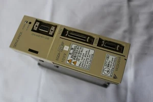 Servopack Yaskawa SGDA-01 BP Servo 100W - Bild 1 von 5