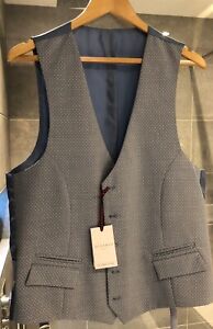 Waistcoat by DIVERSO London - BRAND NEW!!