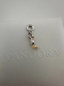 Charm Pandora Disney Originale S925 Paperino 100° Anniversario - Foto 1 di 2