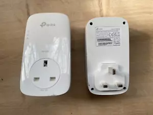 TP-Link TL-PA8010P KIT V2 AV1300 Gigabit Passthrough Powerline Starter Kit BNIB - Picture 1 of 1