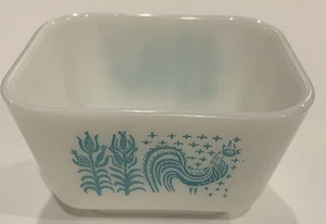 Vintage Pyrex Amish Butterprint Refrigerator Dish 501 B 1 1/2 Cup (no lid) - Picture 1 of 5