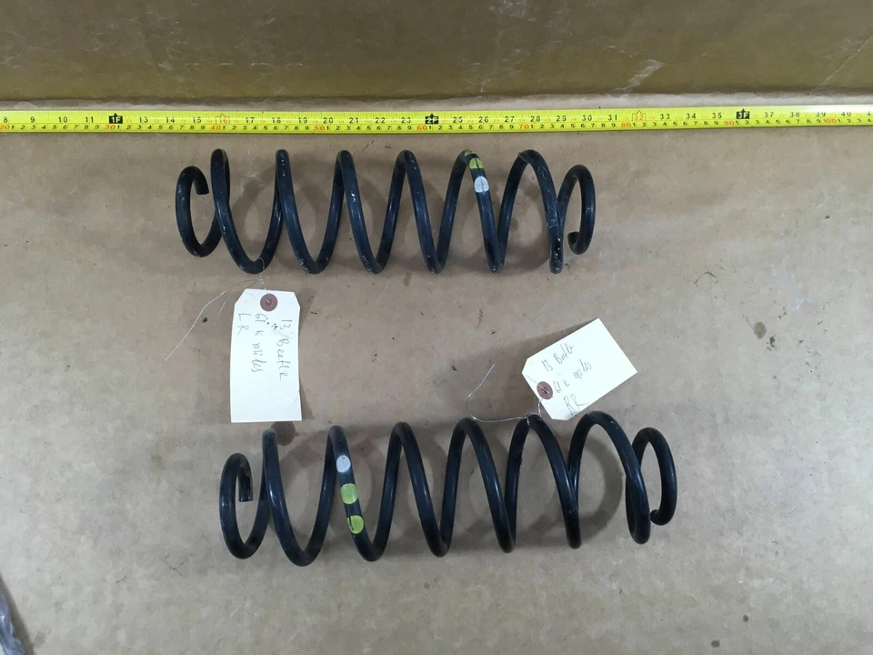 2013 VOLKSWAGEN BEETLE REAR LEFT LH & RIGHT RH COIL SPRING SET PAIR OEM . - Image 1 of 4