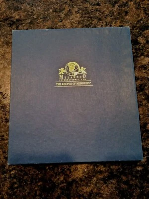  **DE COLECCIÓN** Álbum de fotos de latón "3,5 x 5" Melannco International Ltd. (80 fotos) Foto 1 de 4