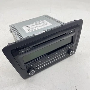 SKODA RAPID STEREO HEAD UNIT 5J0035161E RADIO CD PLAYER AUDIO SYSTEM 12-17 - Picture 1 of 12